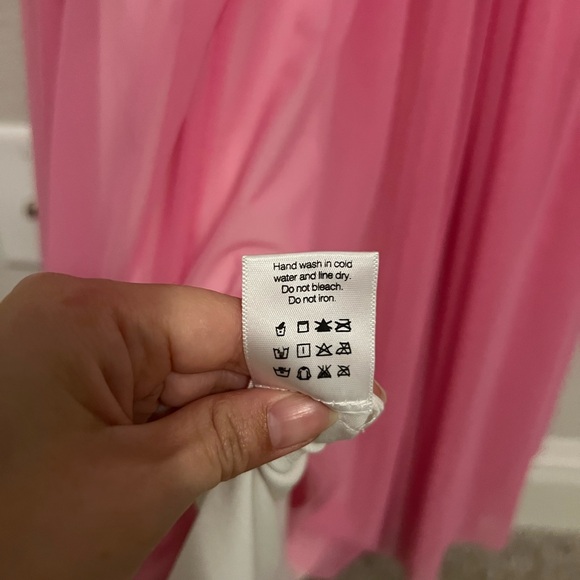 Norma Kamali Walter Off-The-Shoulder Sweetheart Fishtail Gown - Picture 9 of 13